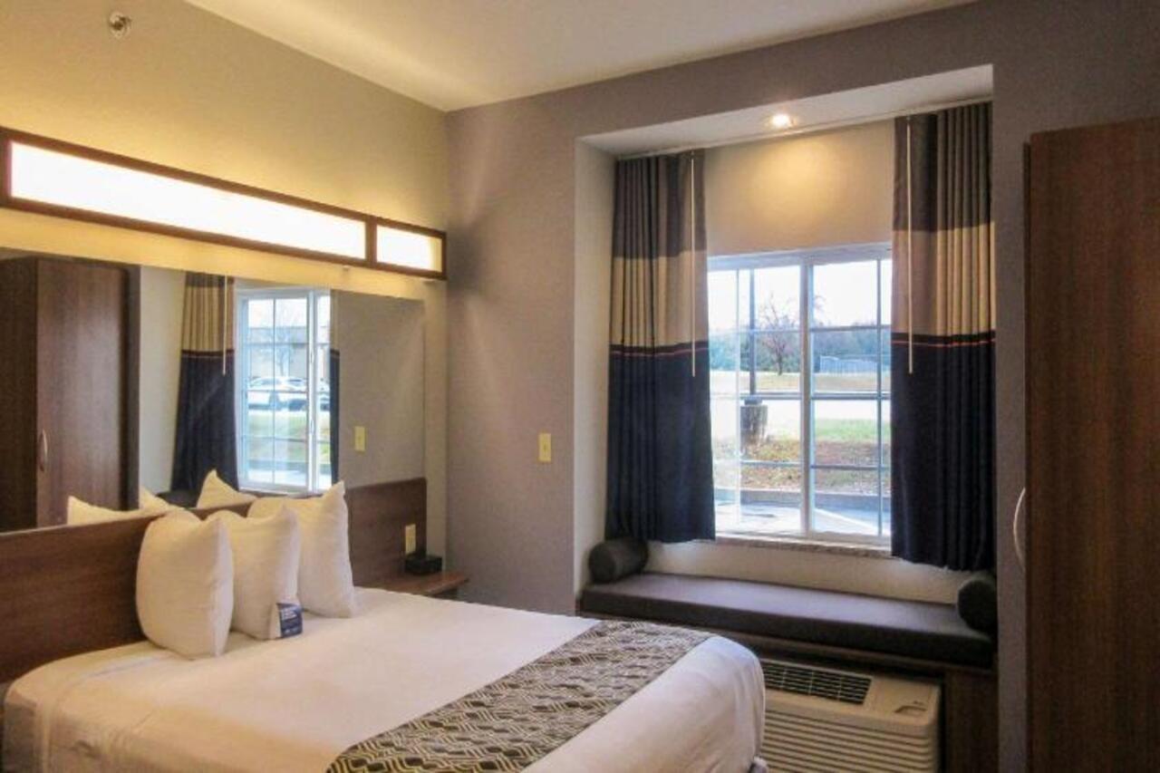 Quality Inn & Suites Caldwell I-77 Kültér fotó
