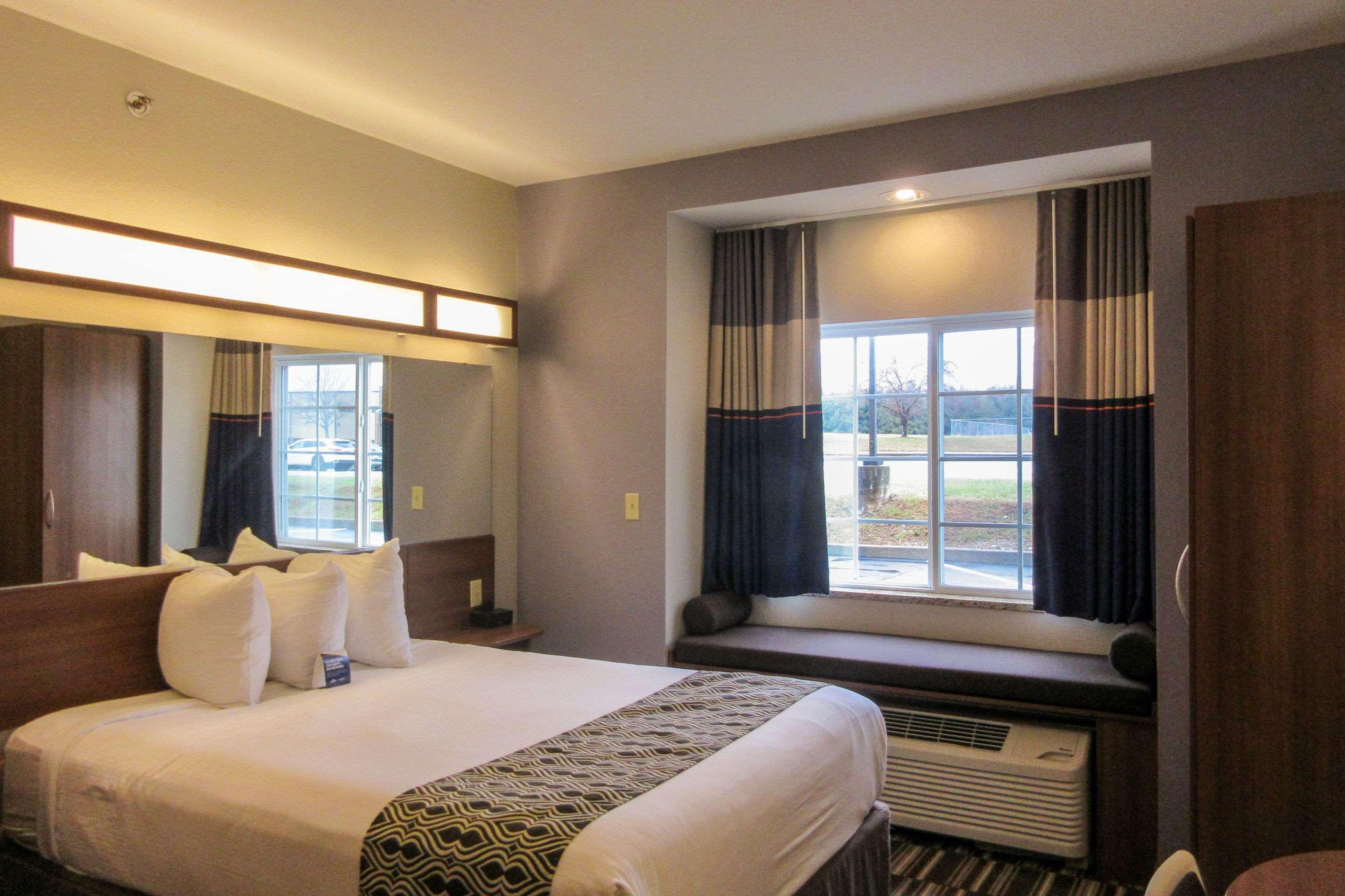 Quality Inn & Suites Caldwell I-77 Kültér fotó