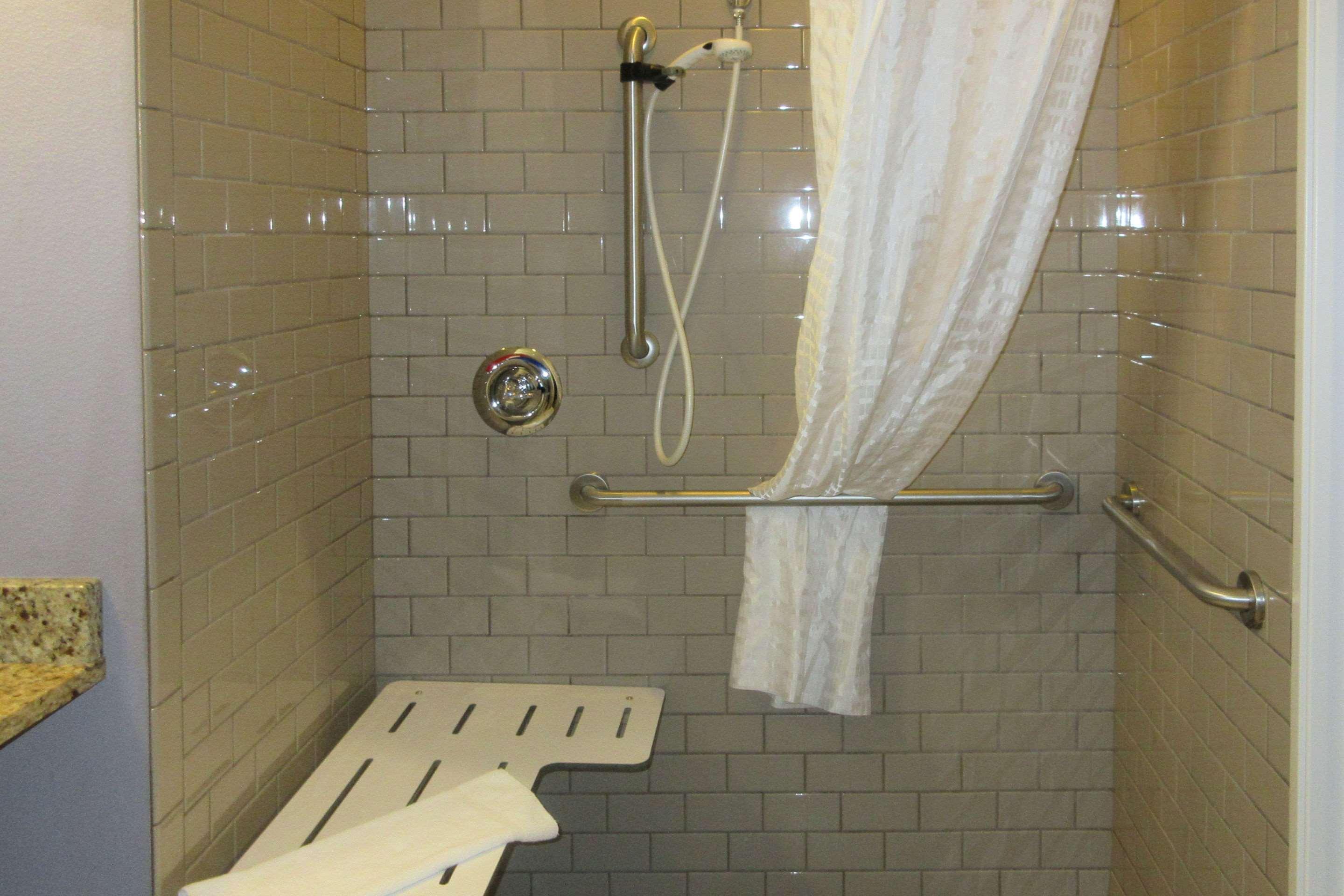 Quality Inn & Suites Caldwell I-77 Kültér fotó