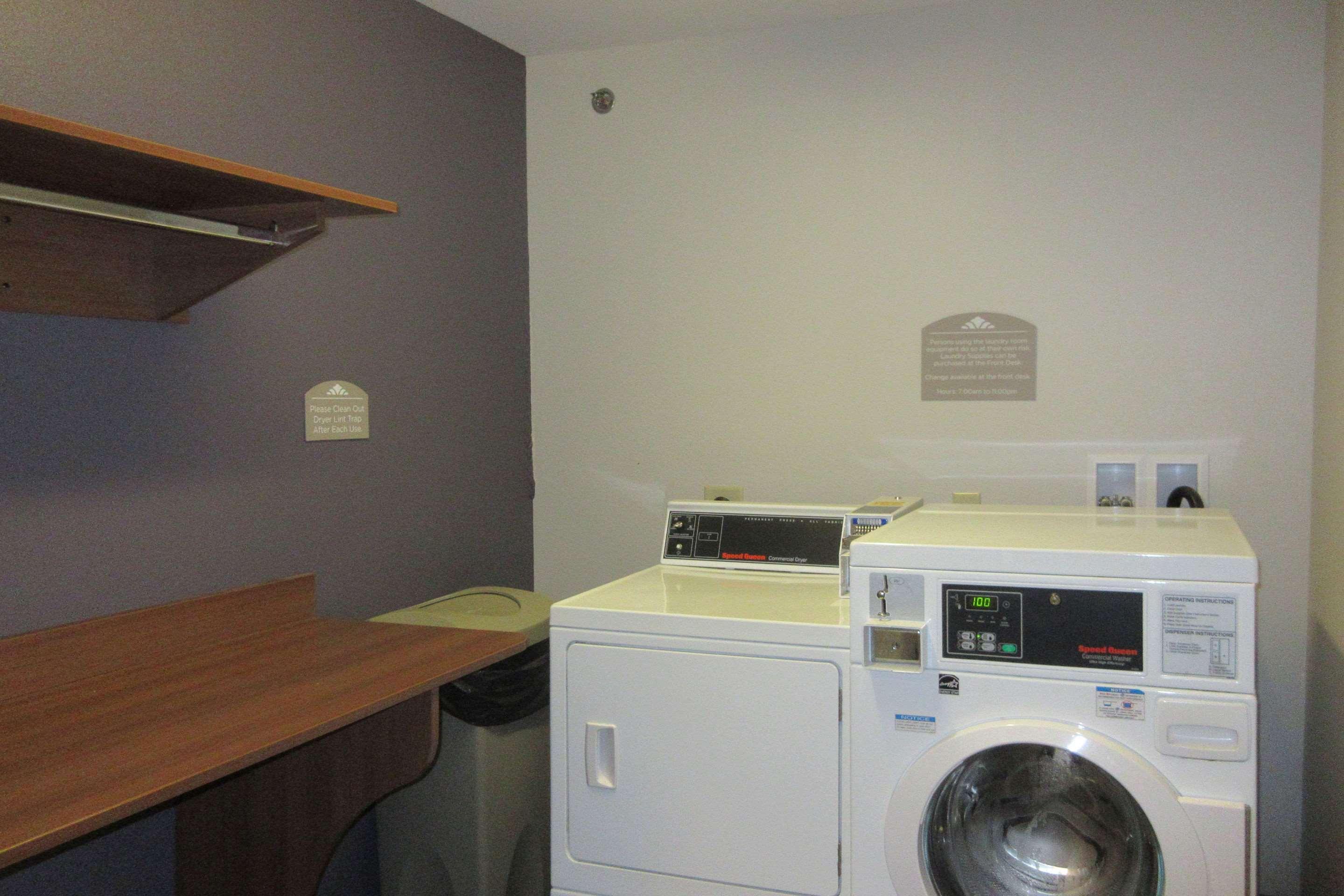 Quality Inn & Suites Caldwell I-77 Kültér fotó