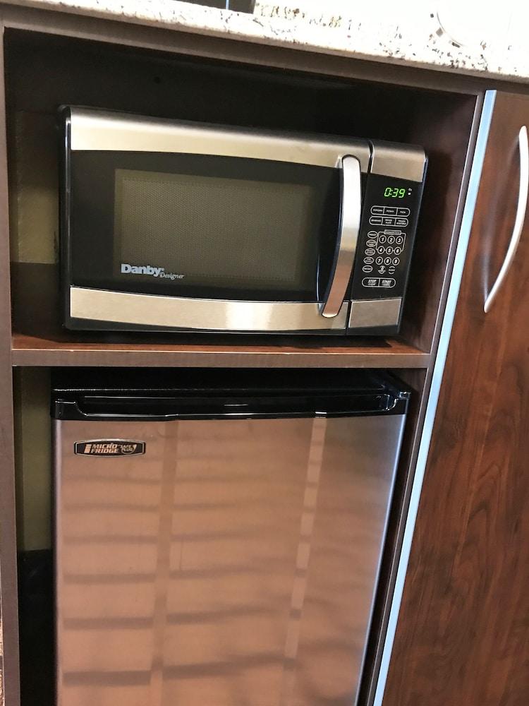 Quality Inn & Suites Caldwell I-77 Kültér fotó