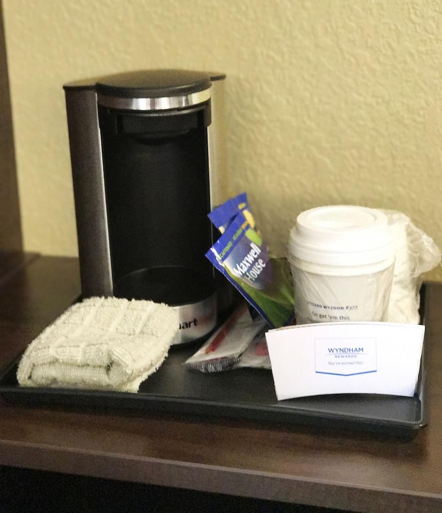 Quality Inn & Suites Caldwell I-77 Kültér fotó